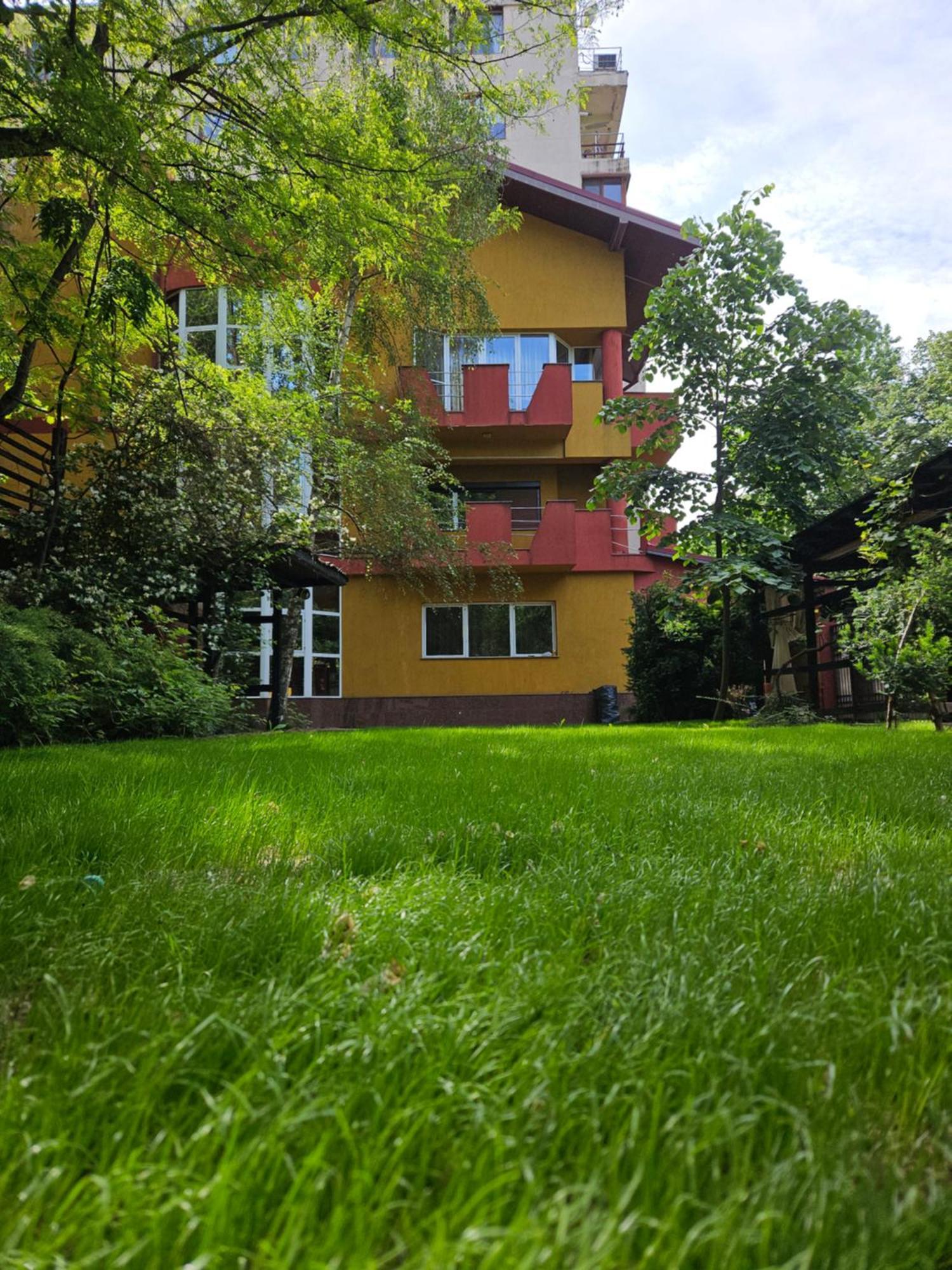 Simple Villa Rooms National Arena Self Check In Bucharest Exterior photo