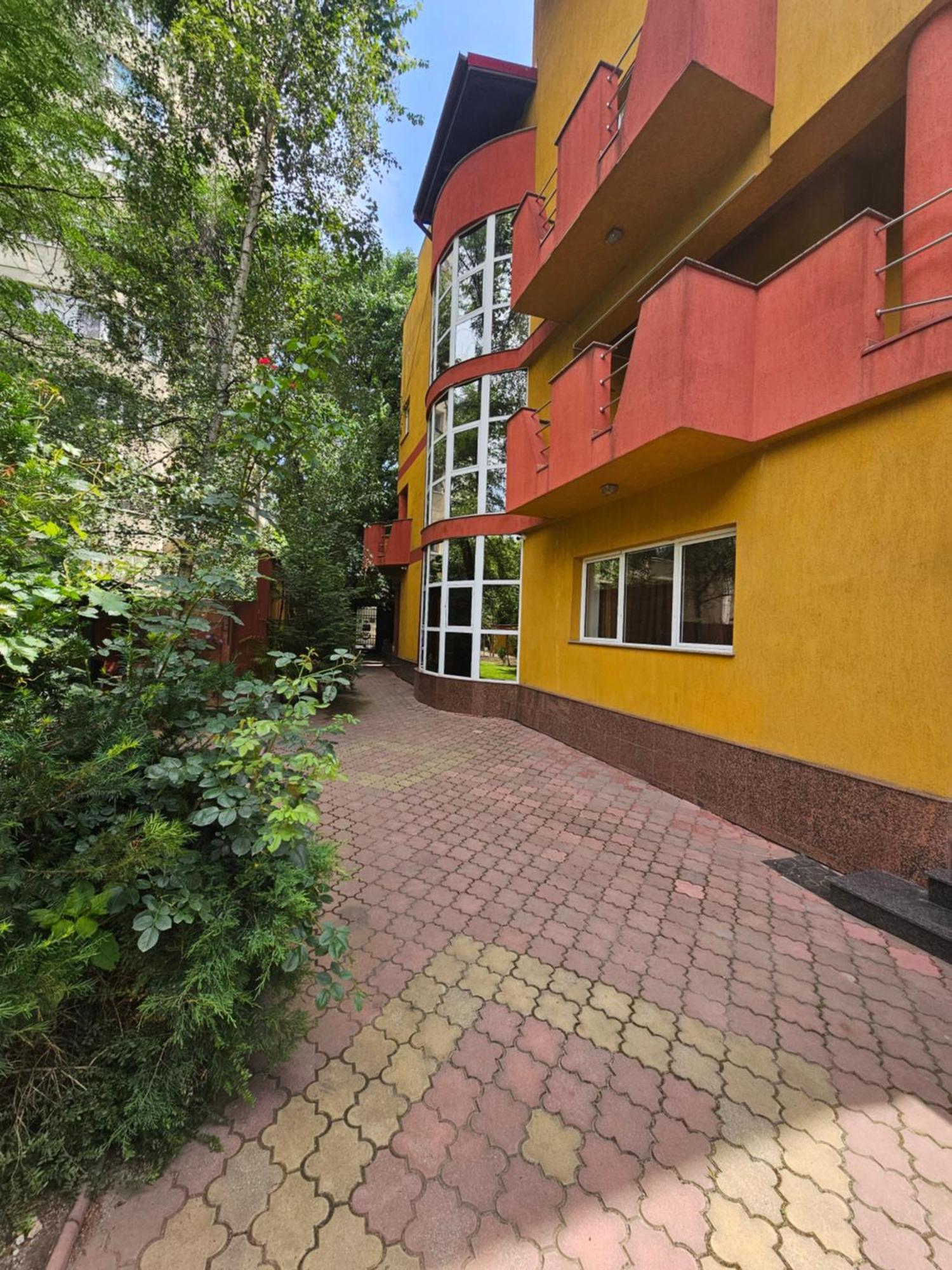 Simple Villa Rooms National Arena Self Check In Bucharest Exterior photo